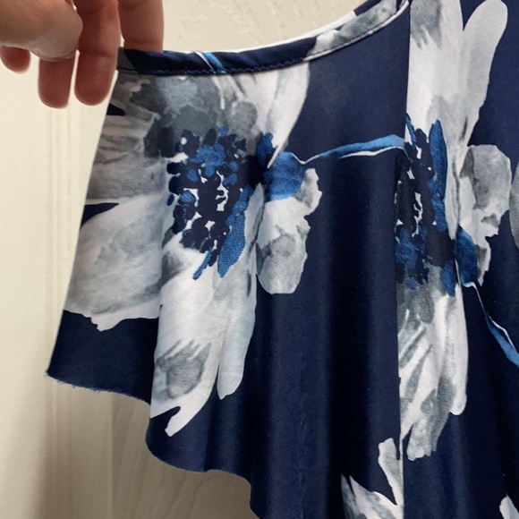 Venus Floral Blouse - Picture 6 of 15